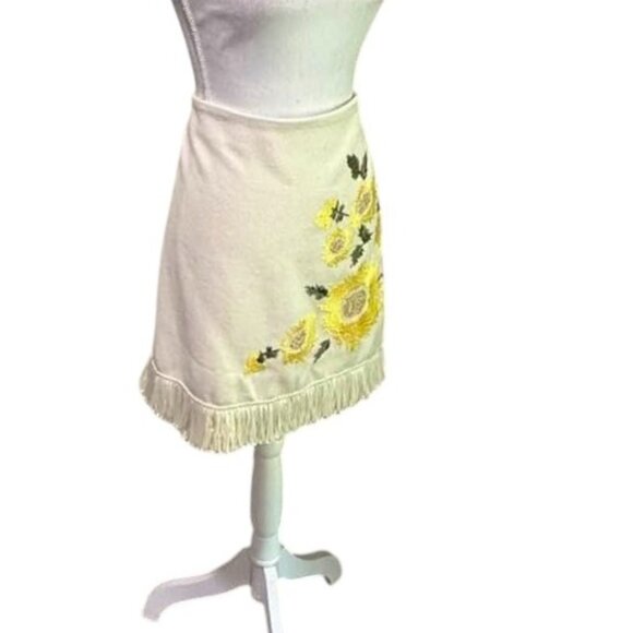 Boston Proper NWT Floral Embroidered Raffia Fringe Mini Skirt size 16 - Picture 16 of 16